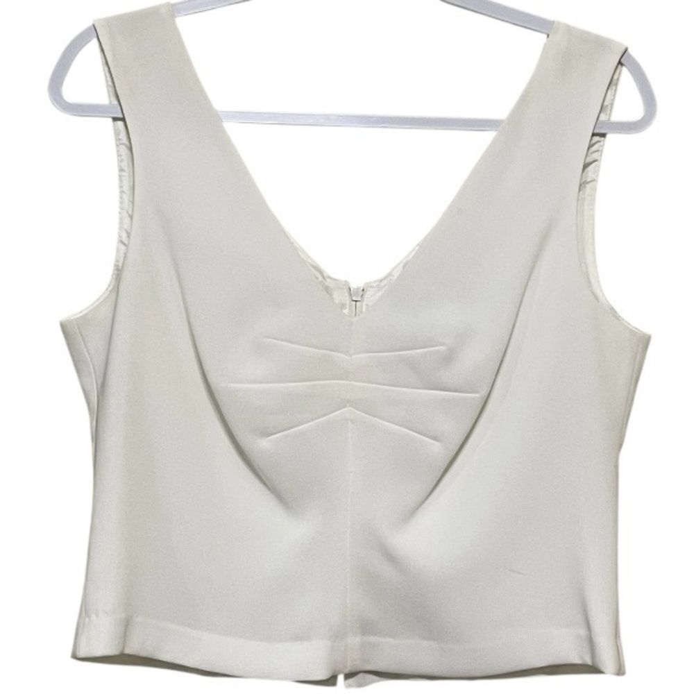 Louben Stretch Ivory White Sleeveless Cami Top Coquette Feminine V-Neck Size 10
